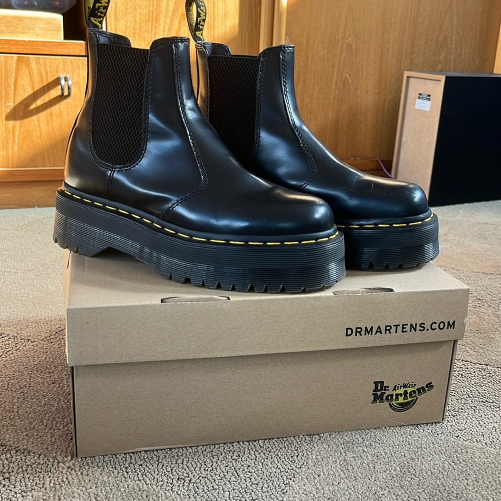 Dr. Martens AirWair 2976 Quad Boot BARELY WORN